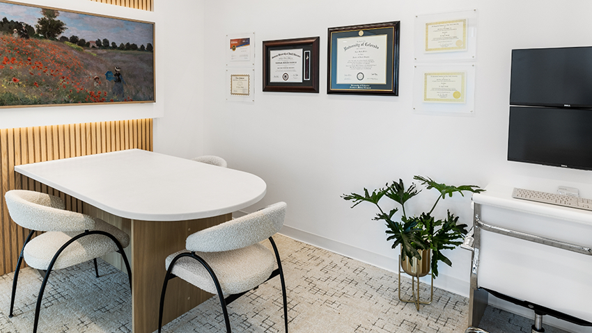 Front view of dentla treatment chair